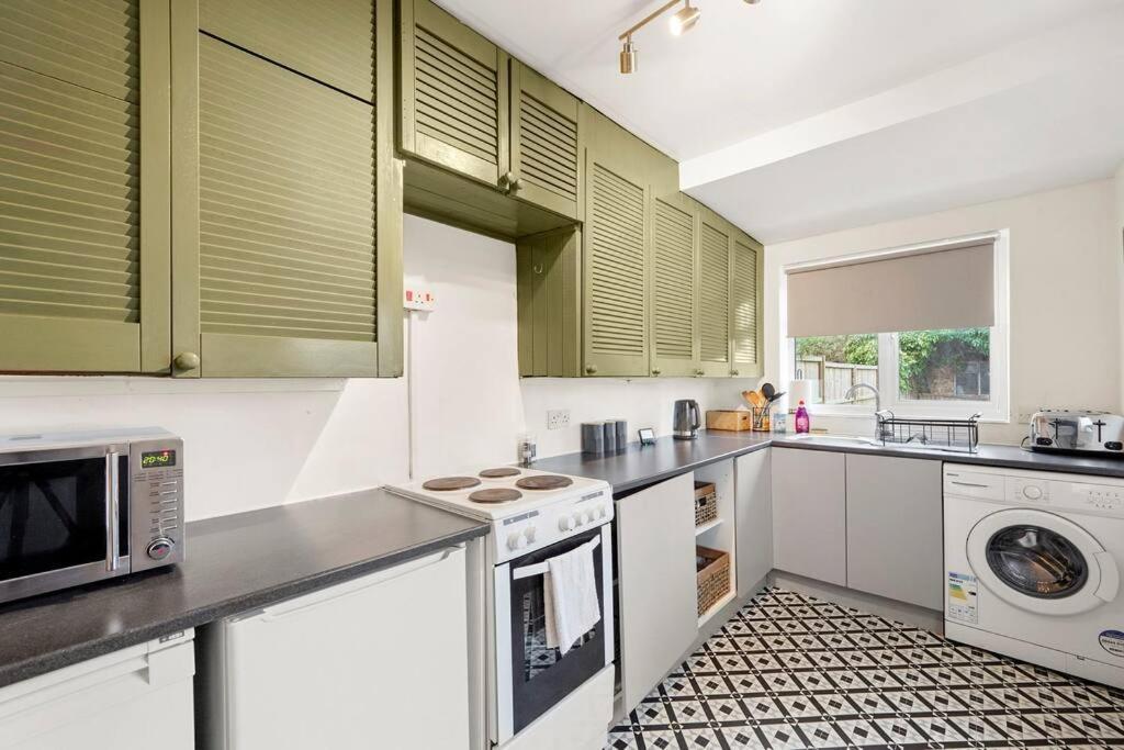 Aesthetic Cambridge Cottage Sleeps 5! Exterior foto