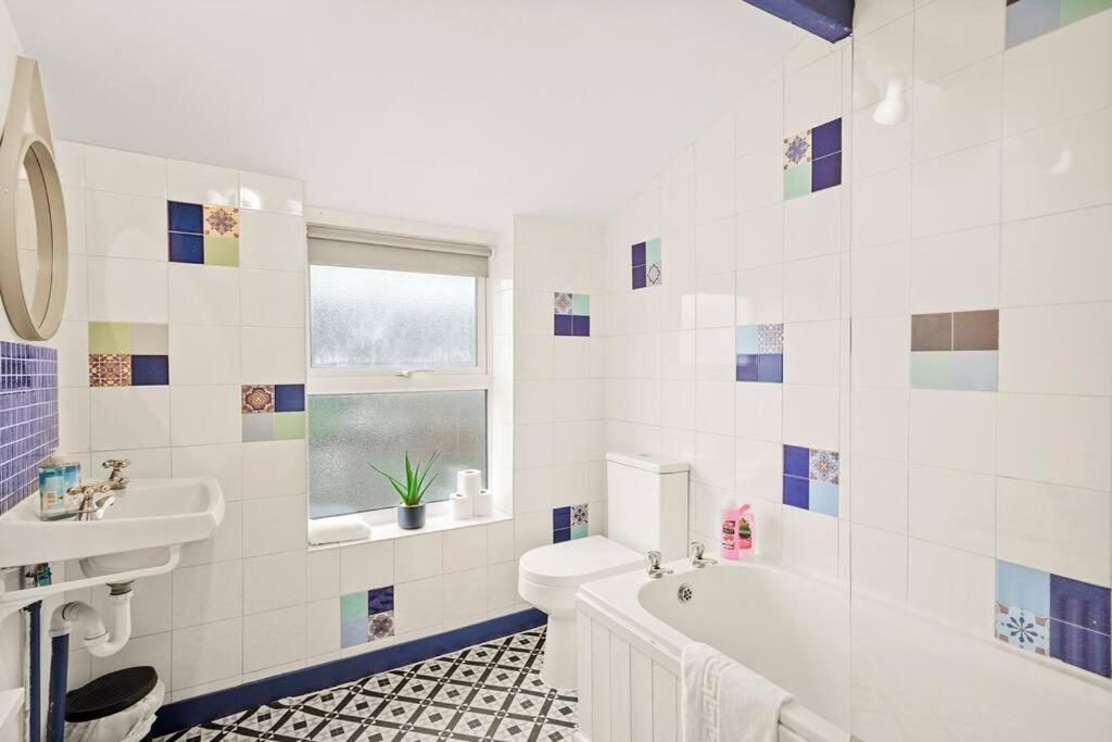 Aesthetic Cambridge Cottage Sleeps 5! Exterior foto